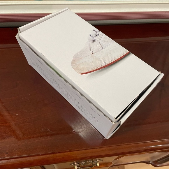 New size 7 women - Picture 3 of 7